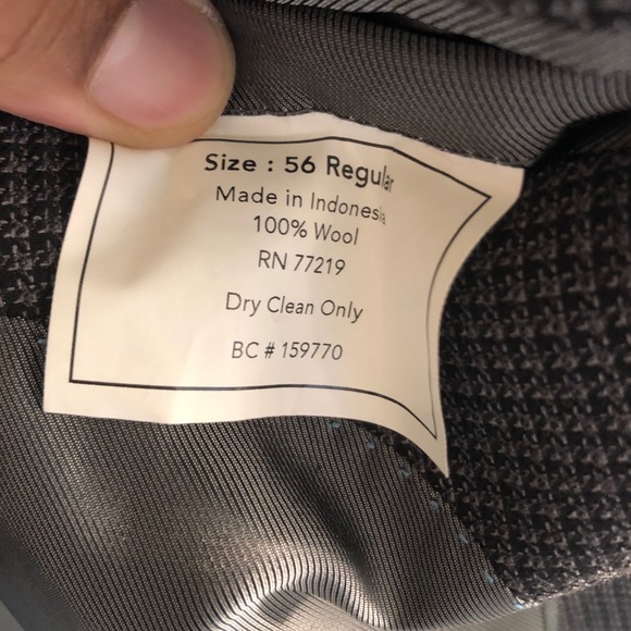 Blazer - Picture 3 of 3